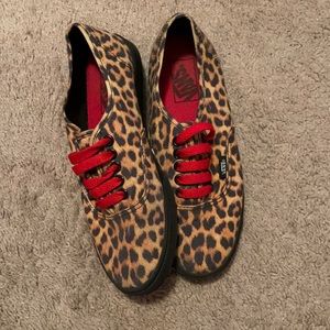 Leopard Vans